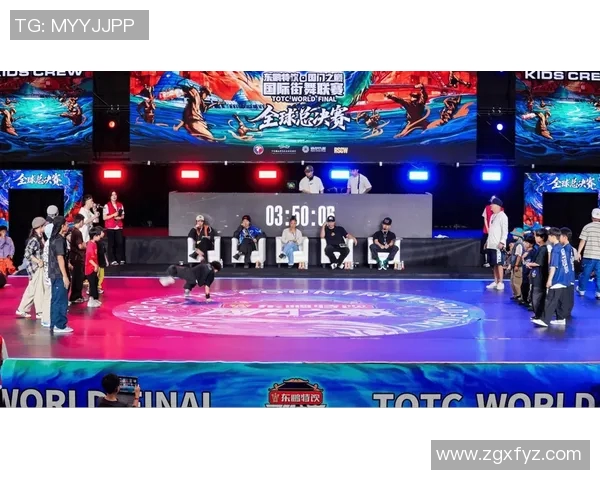 成都街舞队在攀岩联赛中以96分领先其他队伍展现强大实力