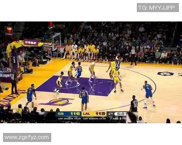 雷霆勇士西部决赛第六场激战回顾与精彩瞬间分析