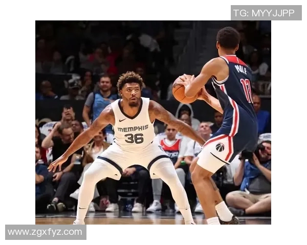 马库斯斯马特的篮球之路与传奇时刻回顾