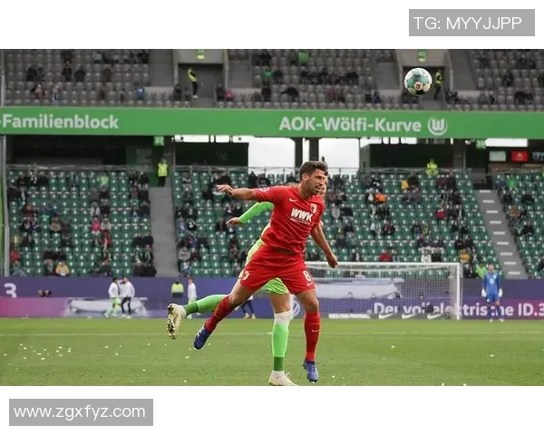 前进之鹰与多德勒的激烈对决展现足球魅力与团队精神的较量