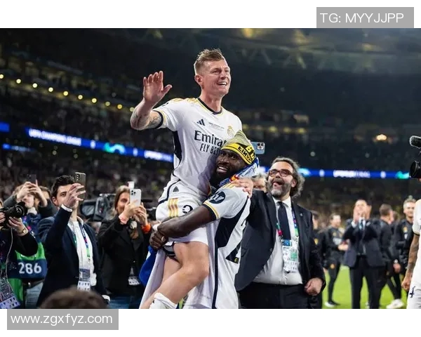 罗伊斯在欧冠对阵皇马的精彩表现与未来前景分析 罗伊斯在欧冠对阵皇马的精彩表现与未来前景分析